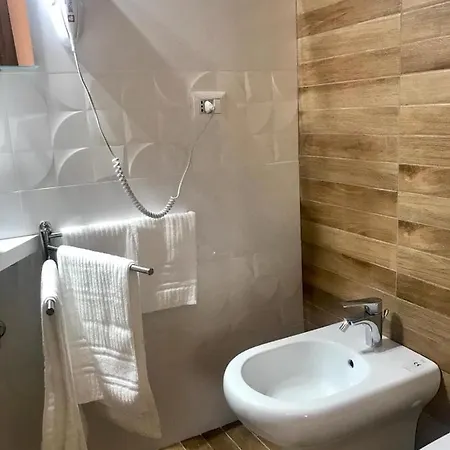 לינה וארוחת בוקר I Due Teatri